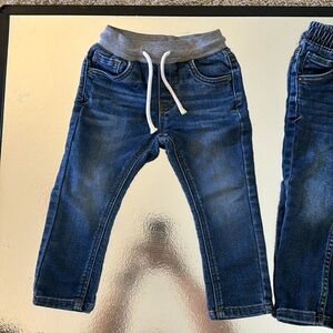 2T Cat and Jack pull on soft jeans